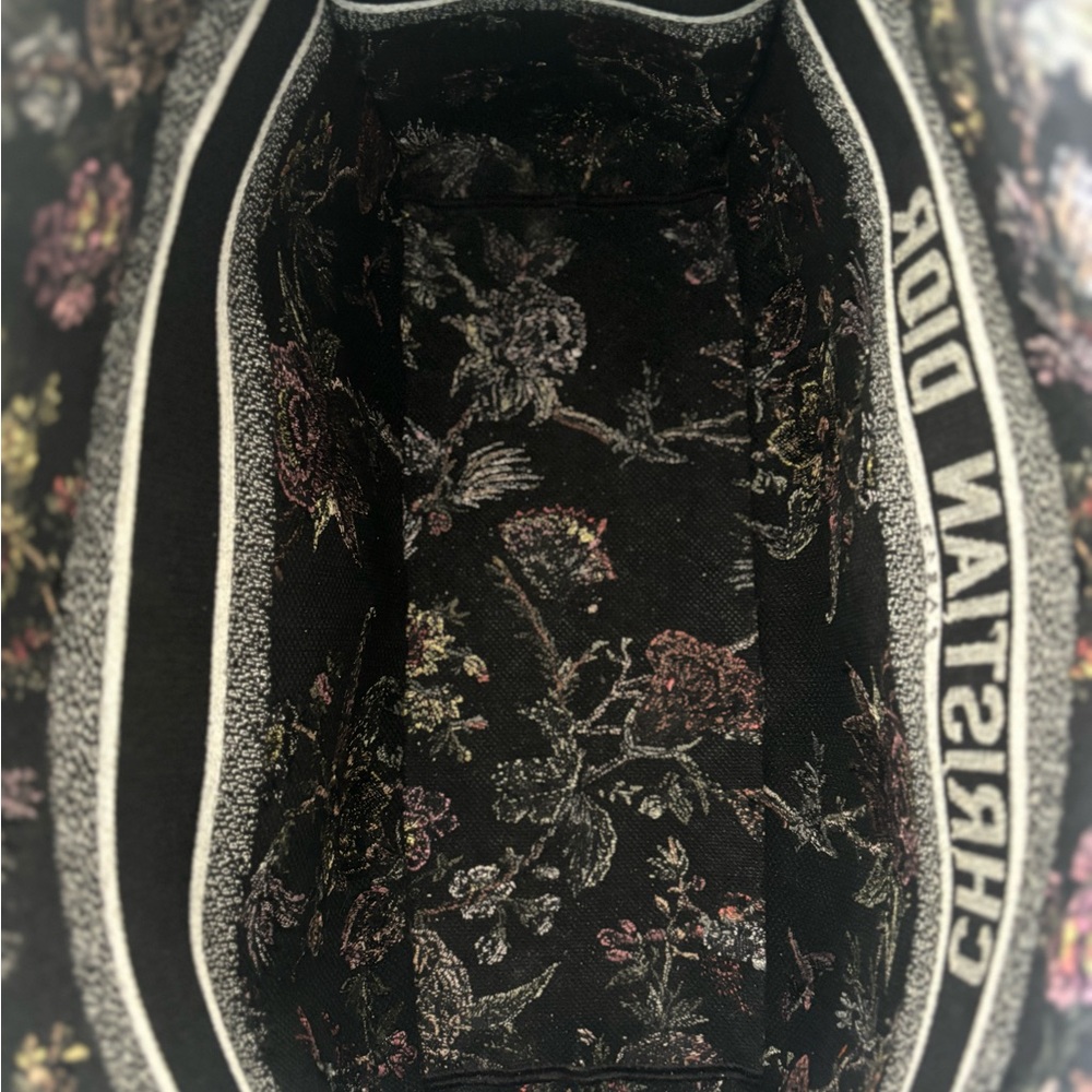 *Almost New* Christian Dior Large Tote Bag - Picture 3 of 3